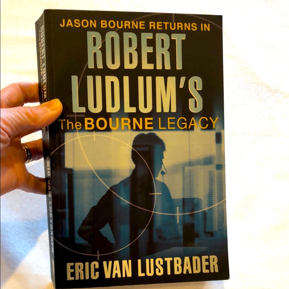 Robert Ludlum's The Bourne Legacy Book